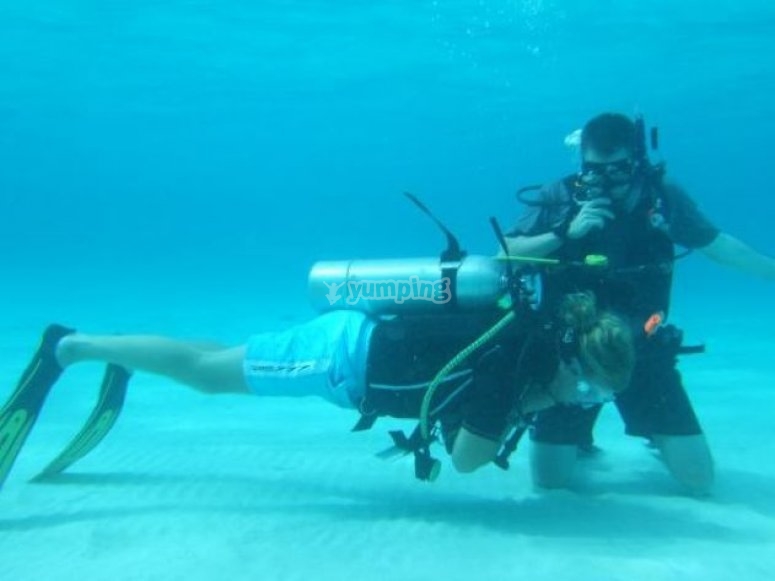 Un corso di diving garantisce maggiore sicurezza Un corso di diving garantisce maggiore sicurezza